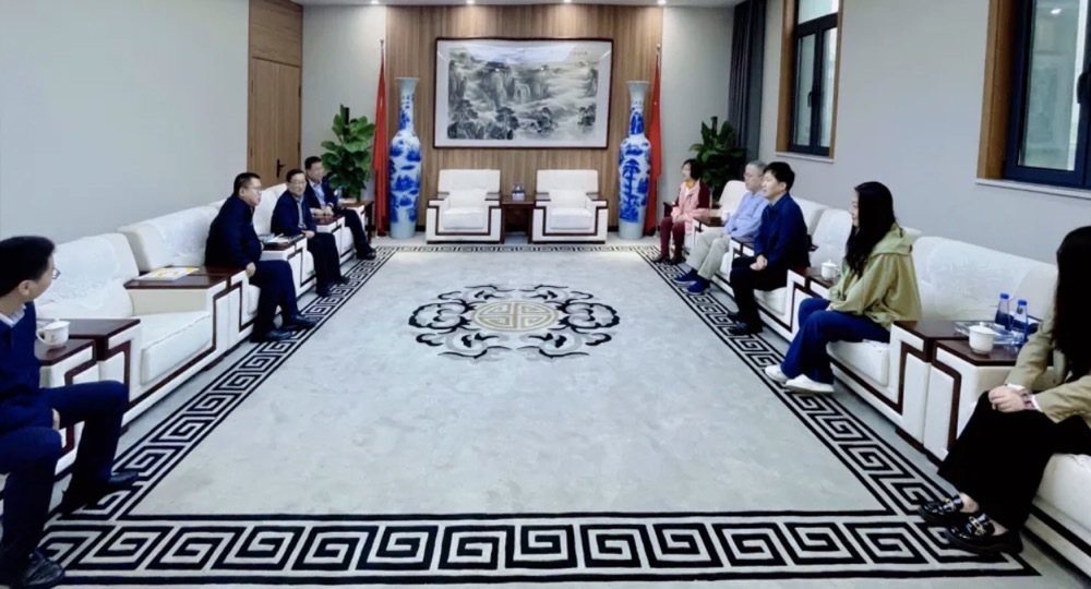 华控康泰集团有限公司领导一行来公司参观交流